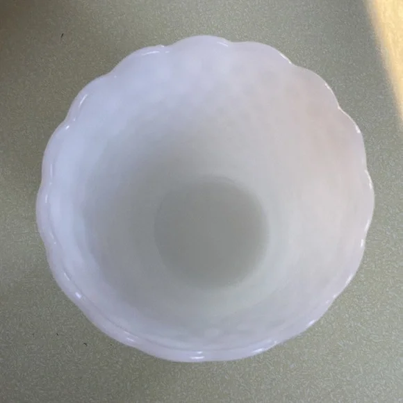 Vintage Fire king oven ware small milk glass hobnail dish A12 - Picture 2 of 12
